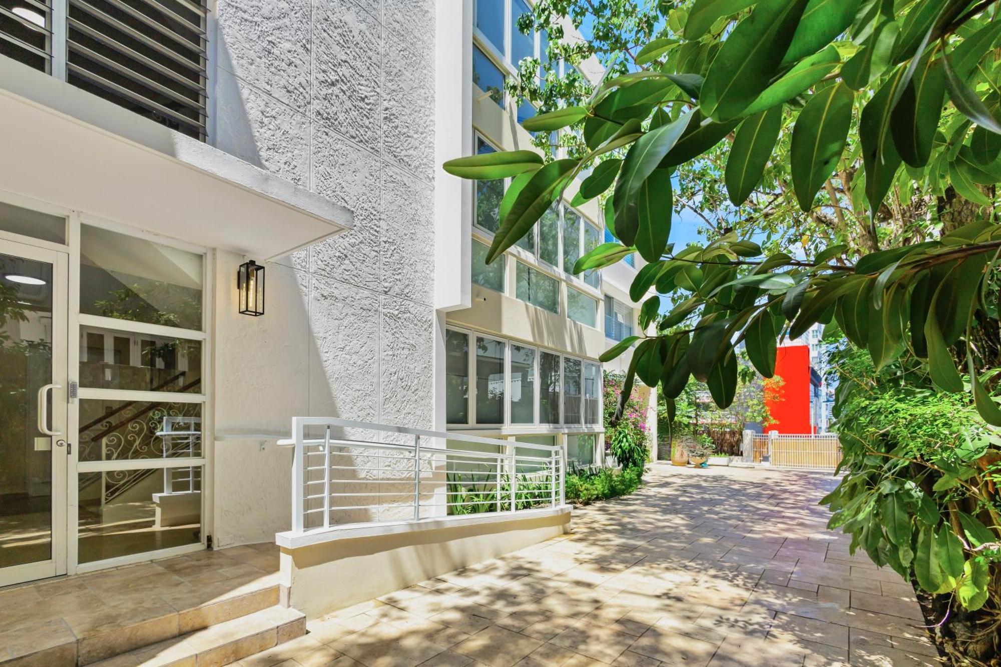 Appartement Hidden Gem In Miramar- Power Generator- Parking à San Juan Extérieur photo