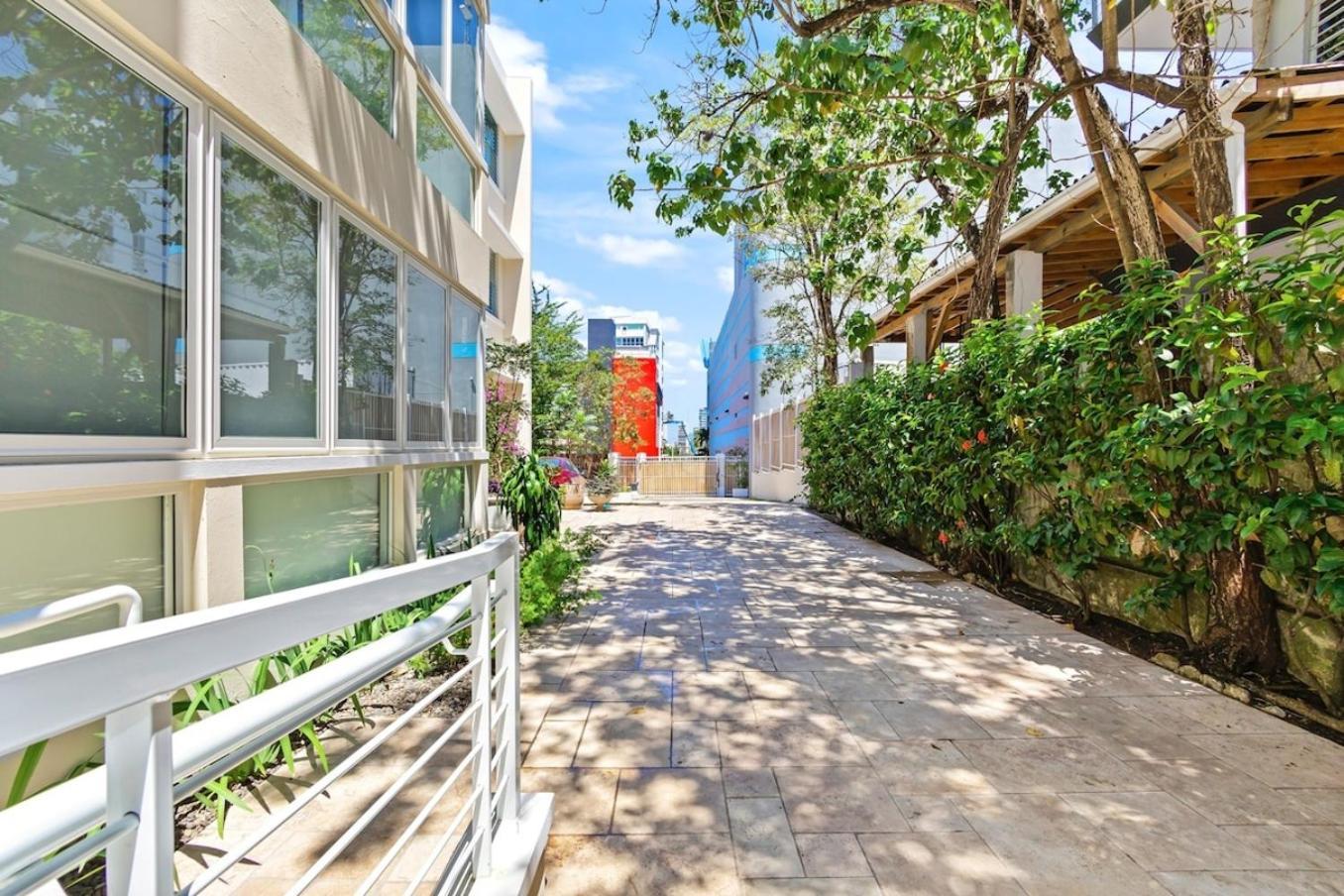 Appartement Hidden Gem In Miramar- Power Generator- Parking à San Juan Extérieur photo