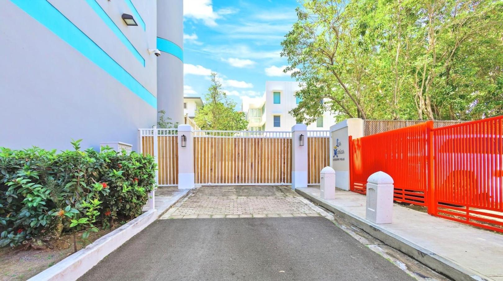 Appartement Hidden Gem In Miramar- Power Generator- Parking à San Juan Extérieur photo